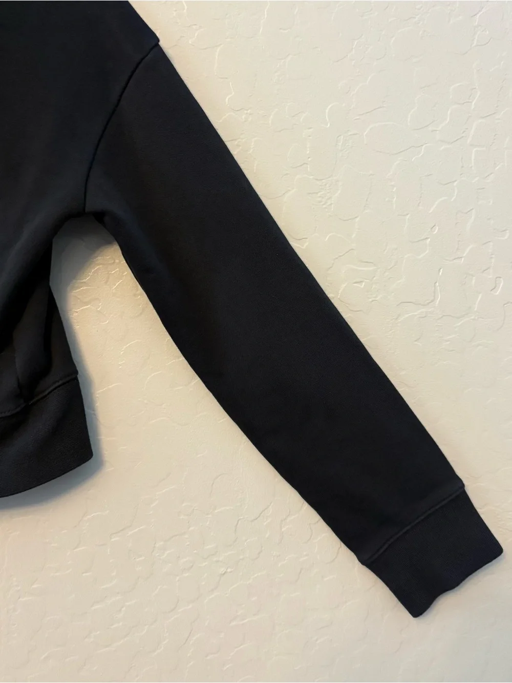 Nike girls black and white AIR embroidered crop hoodie size large